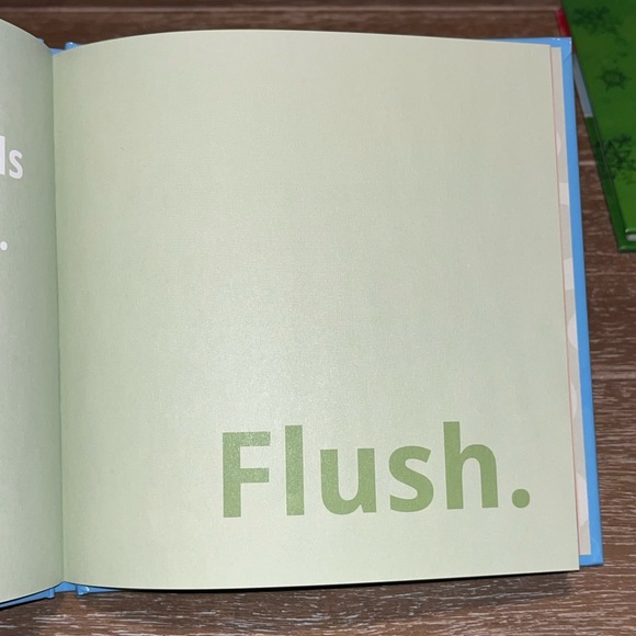 (2) Hallmark Hardback Gift Books - Picture 9 of 12